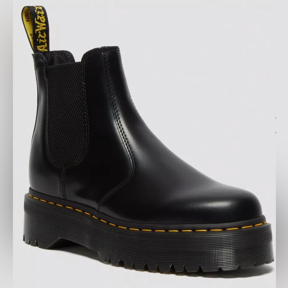Dr. Martins Platform Chelsea Boots SIZE 8